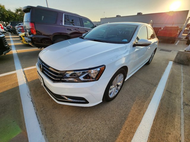 2018 Volkswagen Passat 2.0T SE 2