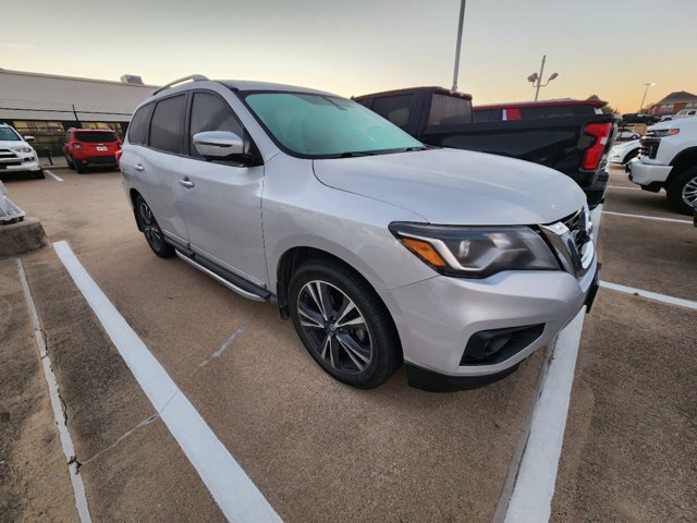 2018 Nissan Pathfinder Platinum 2