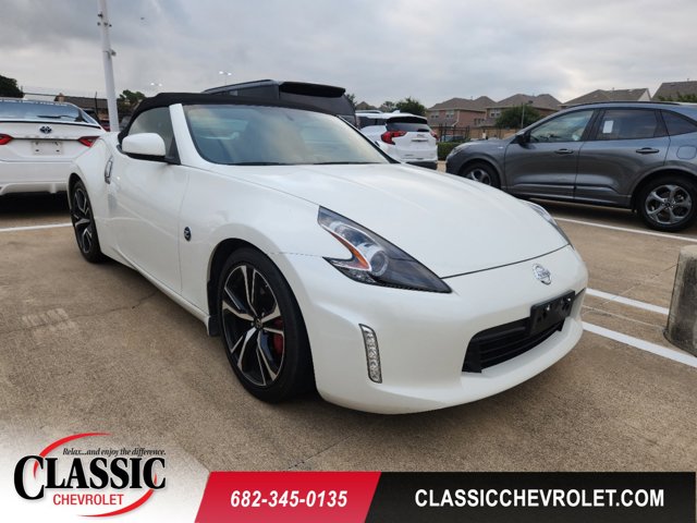 2018 Nissan 370Z Roadster Touring Sport 1