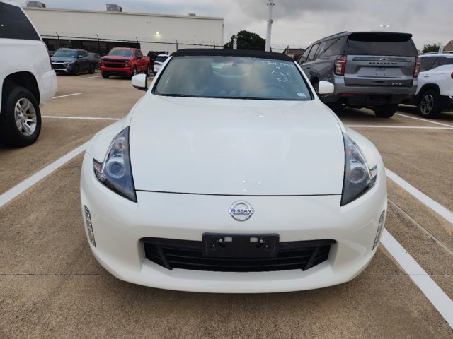 2018 Nissan 370Z Roadster Touring Sport 2