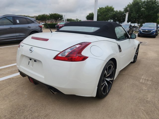 2018 Nissan 370Z Roadster Touring Sport 4