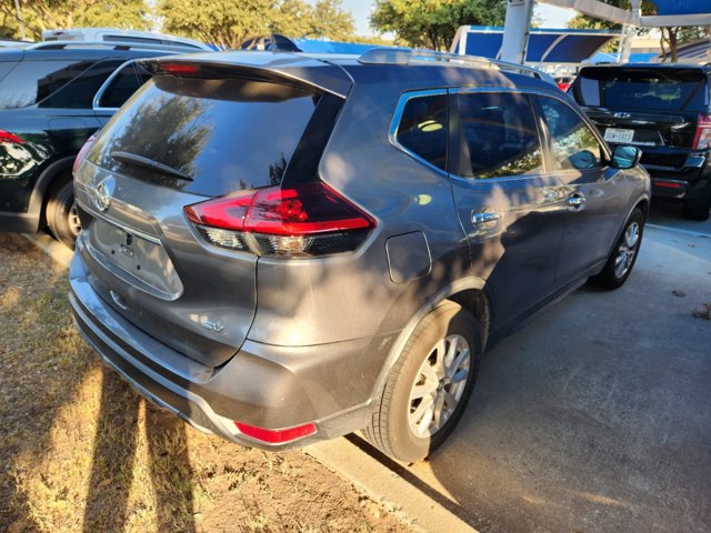 2018 Nissan Rogue SV 4