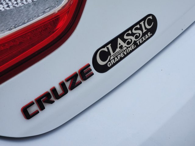 2018 Chevrolet Cruze LT 8
