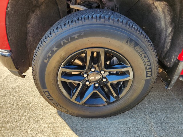 2019 Chevrolet Silverado 1500 LT Trail Boss 6