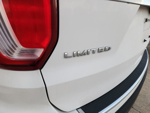 2019 Ford Explorer Limited 9