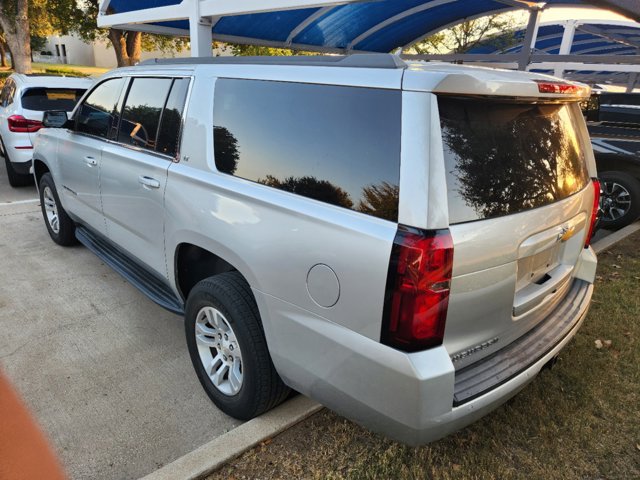 2019 Chevrolet Suburban LT 4