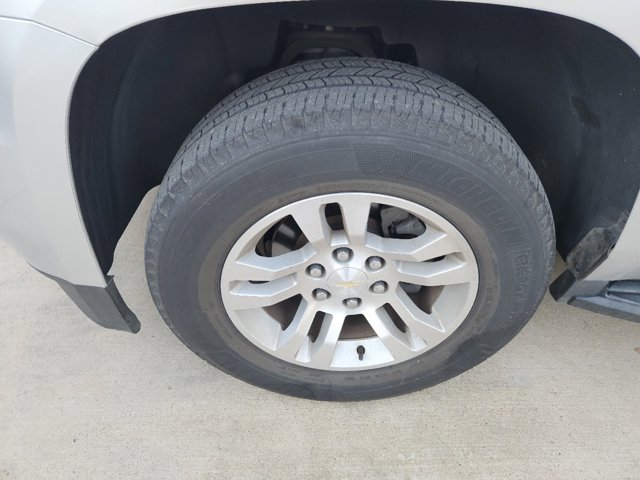 2019 Chevrolet Suburban LT 6