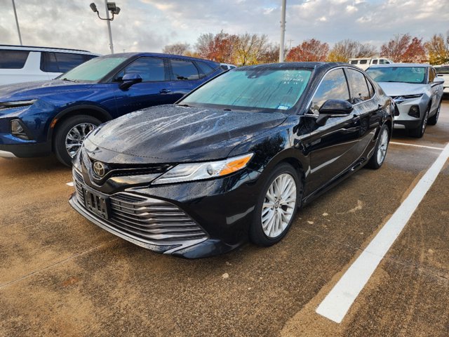 2019 Toyota Camry XLE V6 3