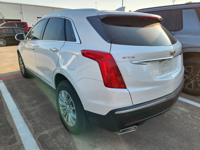 2019 Cadillac XT5 Luxury FWD 3