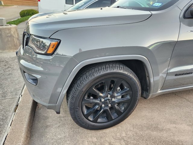 2020 Jeep Grand Cherokee Altitude 8