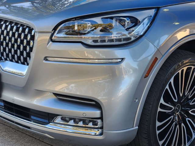 2020 Lincoln Aviator Black Label 6