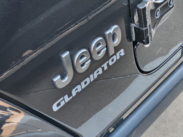 2020 Jeep Gladiator Overland 10