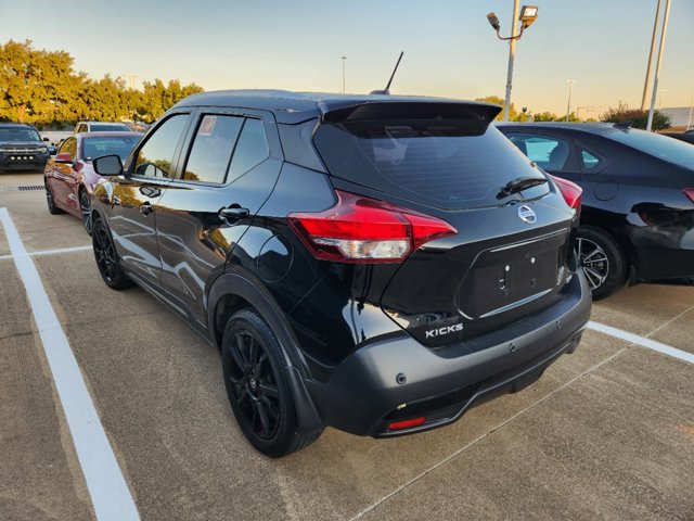 2020 Nissan Kicks SR 6