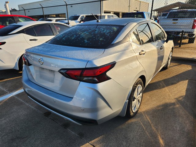 2020 Nissan Versa S 4