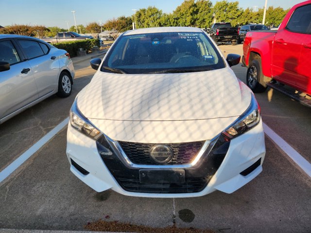 2020 Nissan Versa S 2