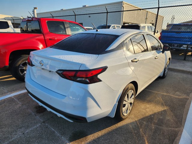 2020 Nissan Versa S 4