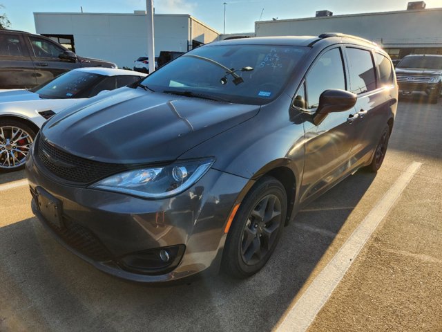 2020 Chrysler Pacifica Touring L 3