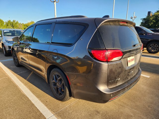 2020 Chrysler Pacifica Touring L 6