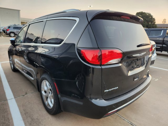 2020 Chrysler Pacifica Limited 3