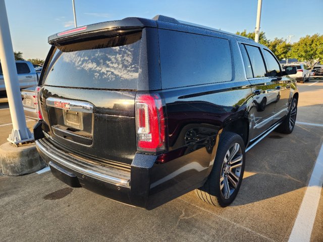 2020 GMC Yukon XL Denali 4