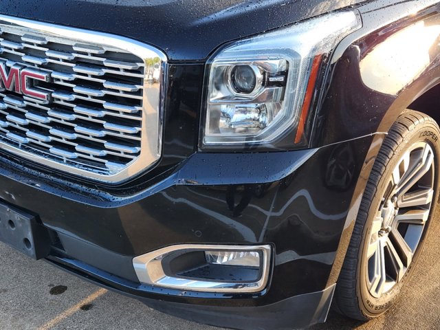 2020 GMC Yukon XL Denali 8