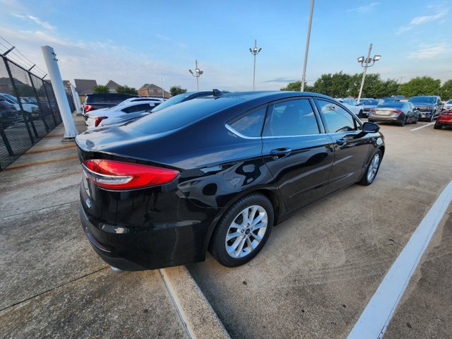 2020 Ford Fusion SE 3