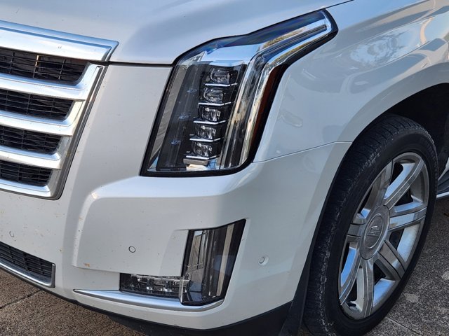 2020 Cadillac Escalade Luxury 8