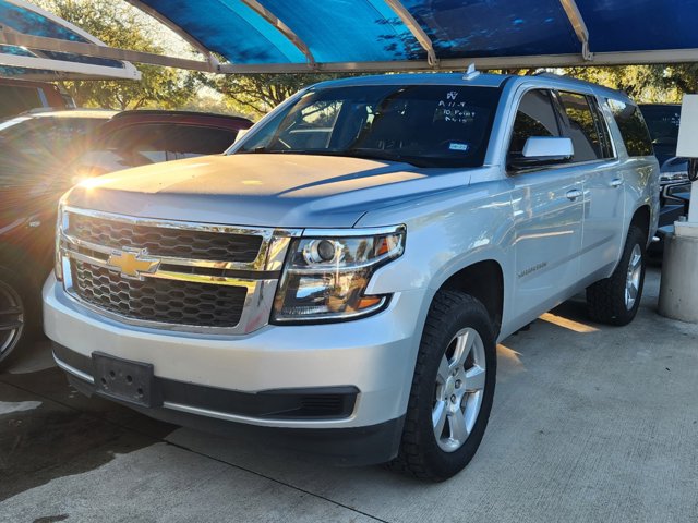 2020 Chevrolet Suburban LT 2