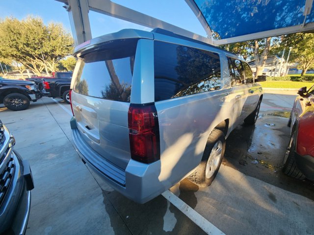 2020 Chevrolet Suburban LT 4