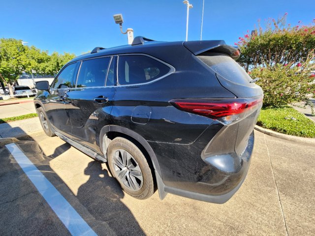 2020 Toyota Highlander XLE 3