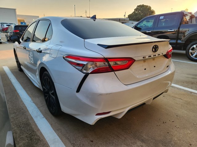 2020 Toyota Camry SE Nightshade 3