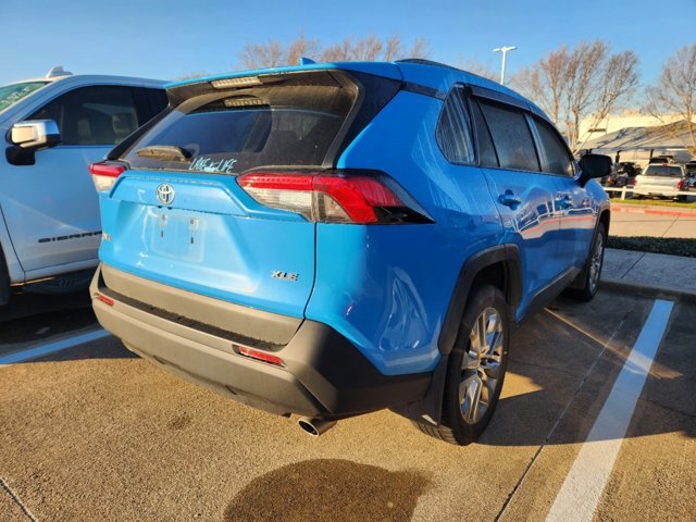 2020 Toyota RAV4 XLE Premium 4