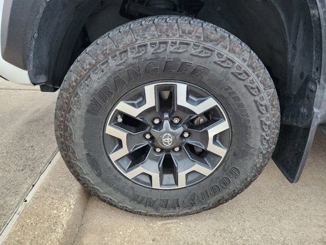 2020 Toyota Tacoma 4WD TRD Off Road 7