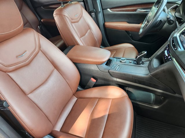 2020 Cadillac XT5 Premium Luxury FWD 19