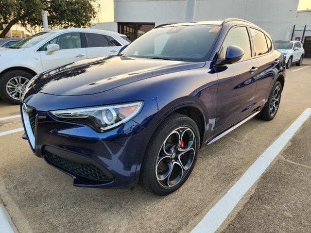 2021 Alfa Romeo Stelvio Ti Sport 2