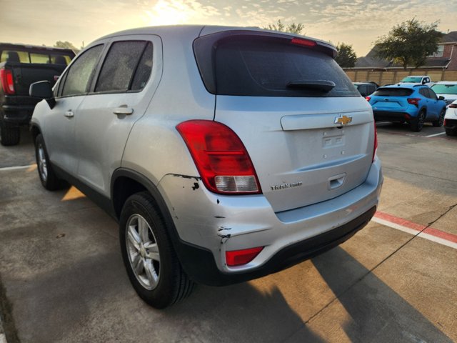 2021 Chevrolet Trax LS 3