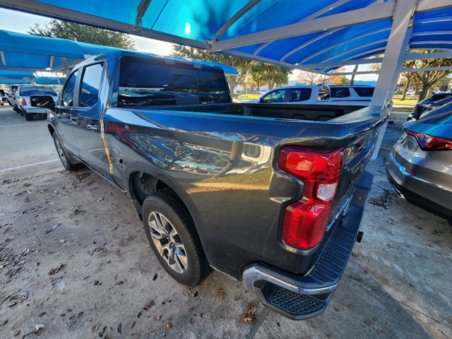 2021 Chevrolet Silverado 1500 LT 3