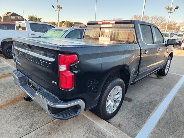 2021 Chevrolet Silverado 1500 LTZ 4