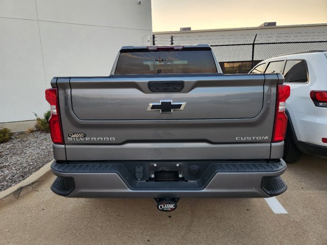 2021 Chevrolet Silverado 1500 Custom 4