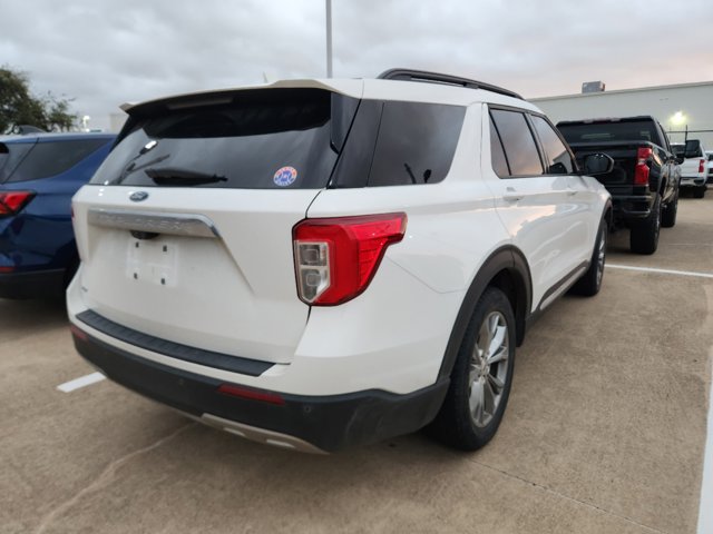 2021 Ford Explorer XLT 4