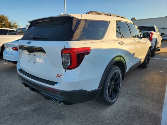 2021 Ford Explorer ST 4