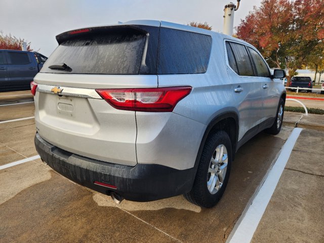 2021 Chevrolet Traverse LS 4