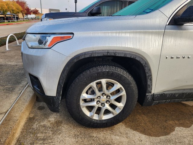 2021 Chevrolet Traverse LS 7