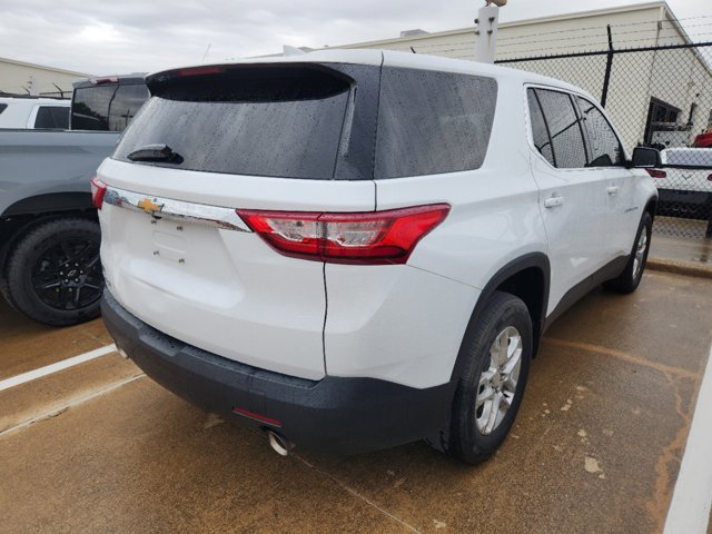 2021 Chevrolet Traverse LS 4