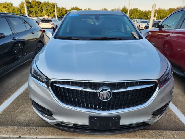 2021 Buick Enclave Essence 2