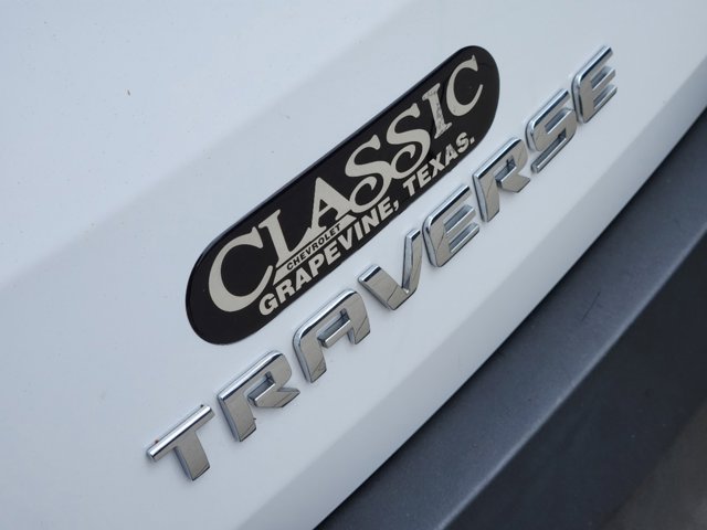 2021 Chevrolet Traverse LS 9