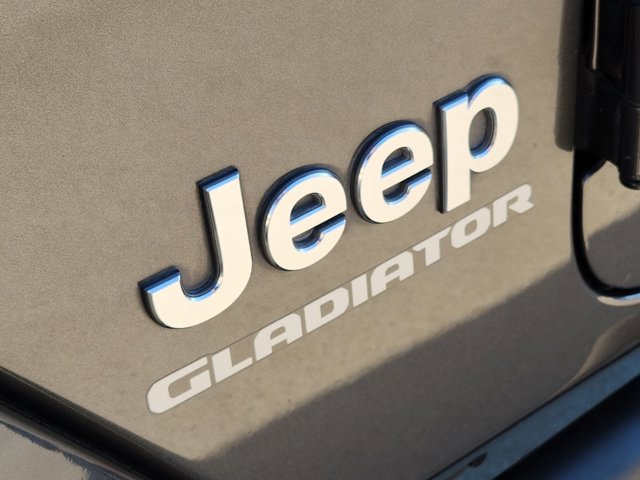 2021 Jeep Gladiator Overland 8