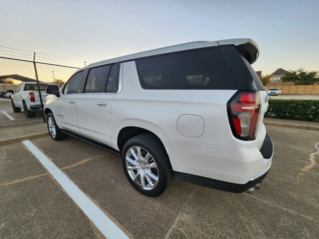 2021 Chevrolet Suburban High Country 3