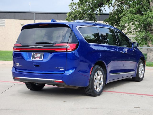 2021 Chrysler Pacifica Limited 13