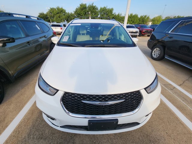 2021 Chrysler Pacifica Touring L 2